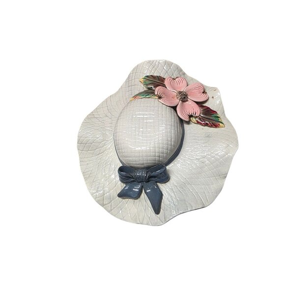 White Ceramic Sun Hat Wall Pocket Planter - Picture 1 of 10